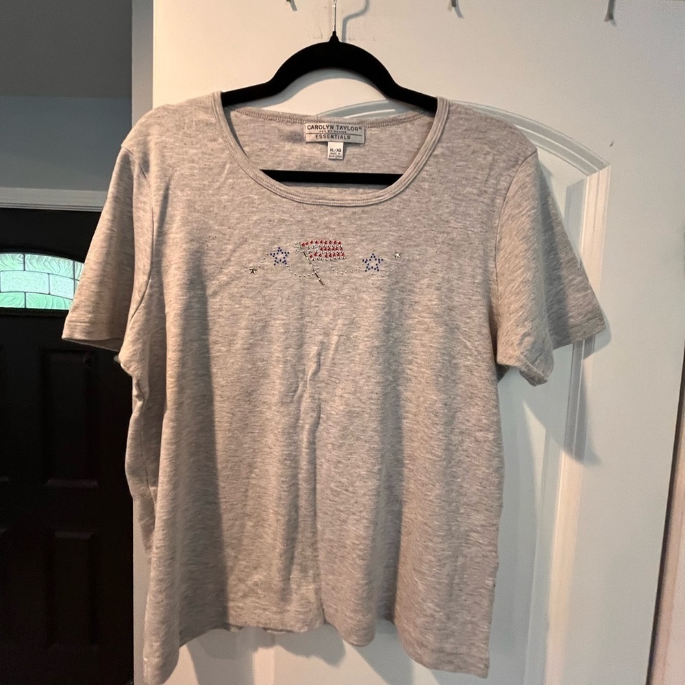 ~Carolyn Taylor~ Gray Embroidered T-Shirt